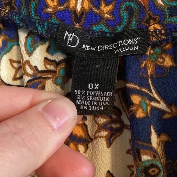 Womens blouse - Picture 3 of 3